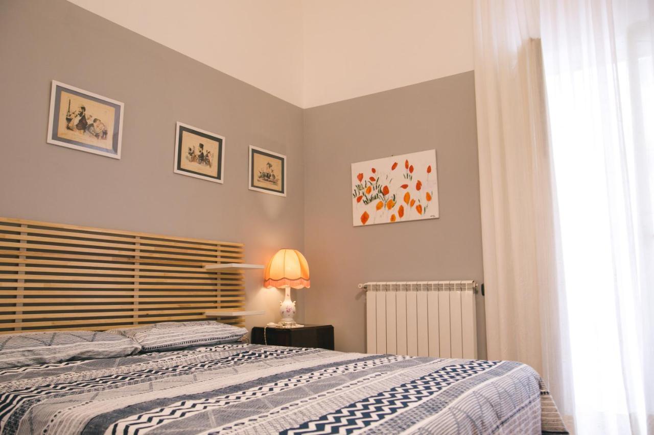 La Casa Del Nespolo, 2 Terrazzi E 2 Bagni In Centro Appartement Napels Buitenkant foto