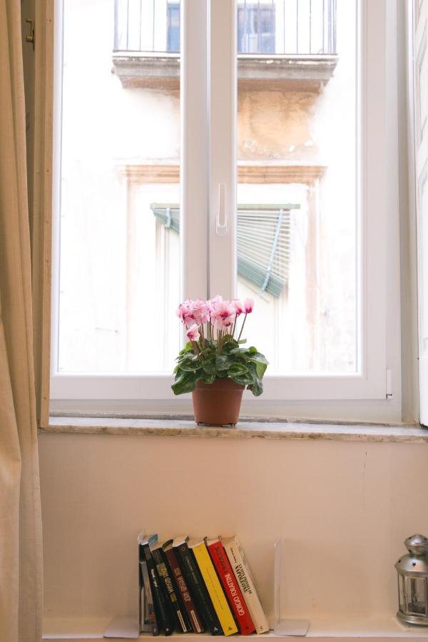 La Casa Del Nespolo, 2 Terrazzi E 2 Bagni In Centro Appartement Napels Buitenkant foto