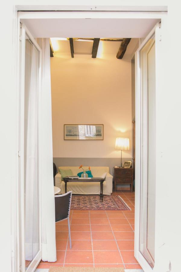 La Casa Del Nespolo, 2 Terrazzi E 2 Bagni In Centro Appartement Napels Buitenkant foto