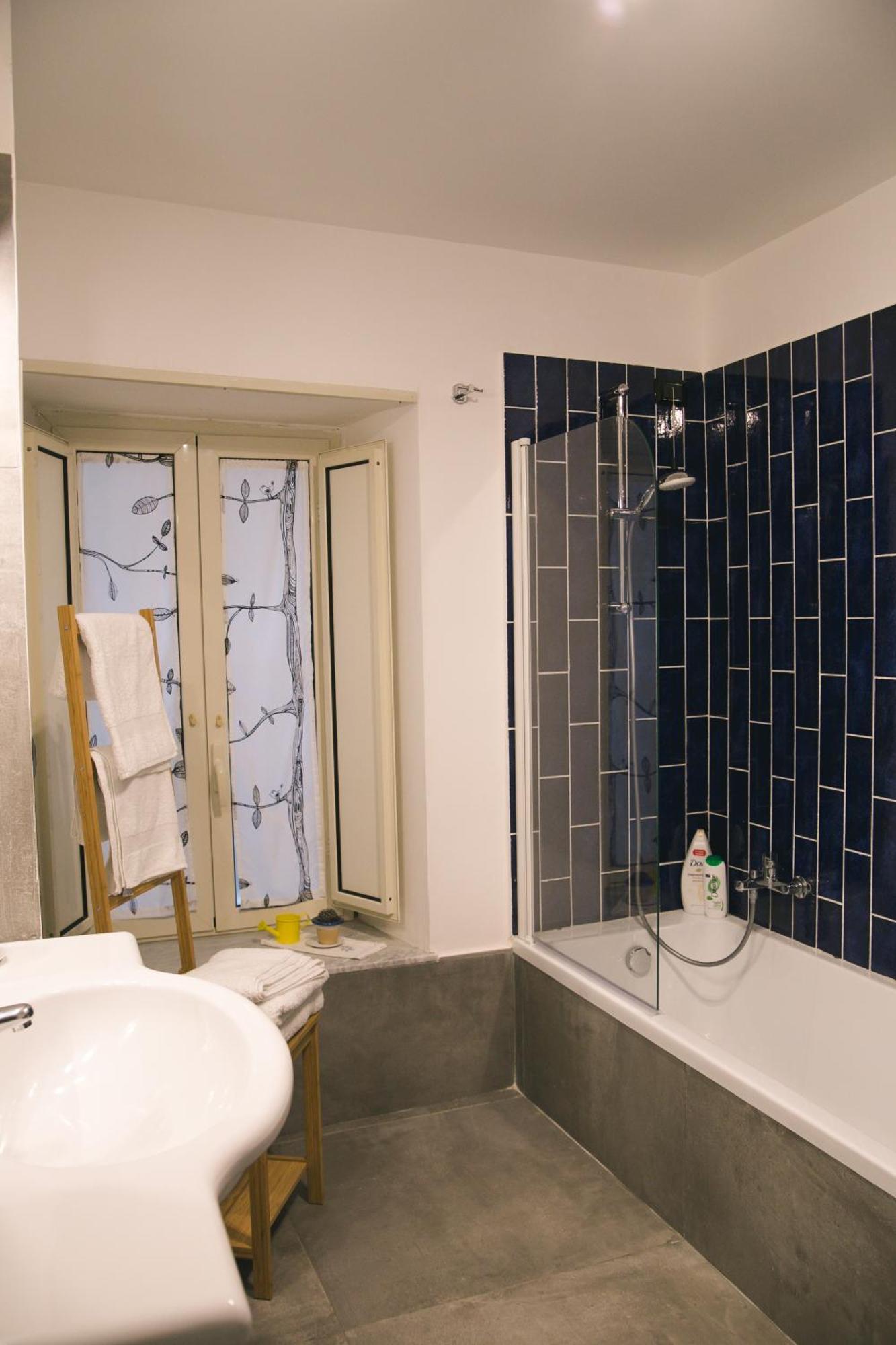 La Casa Del Nespolo, 2 Terrazzi E 2 Bagni In Centro Appartement Napels Buitenkant foto