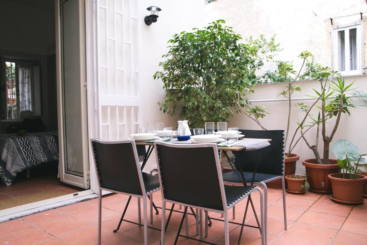 La Casa Del Nespolo, 2 Terrazzi E 2 Bagni In Centro Appartement Napels Buitenkant foto